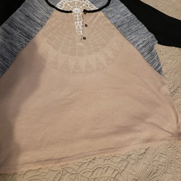 Hayden Los Angeles Multi colored Crochet Back top - Picture 2 of 8